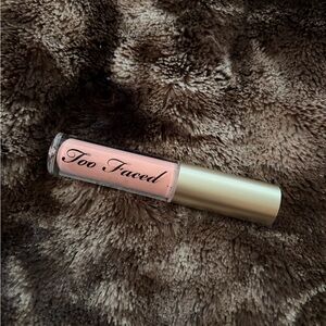 Too Faced Lip Gloss - RARE Naked Dolly 🦄